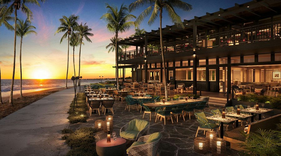 ULU Ocean Grill at Four Season, a bar in Hawaii, USA