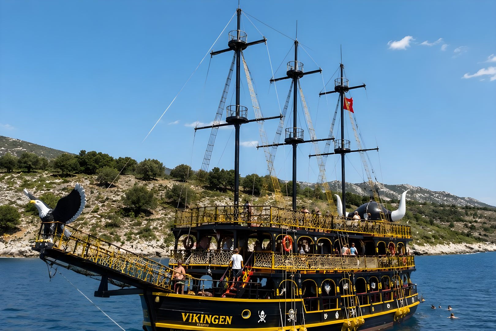 Vikingen Boat Party, a boat party in Sarandë, Albania — photo 2