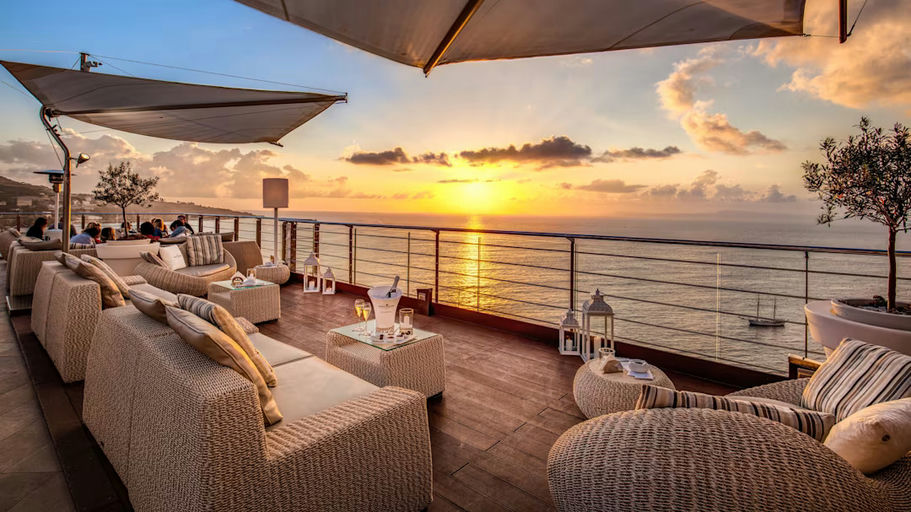 Vista Sky Bar, a night club in Sorrento, Italy