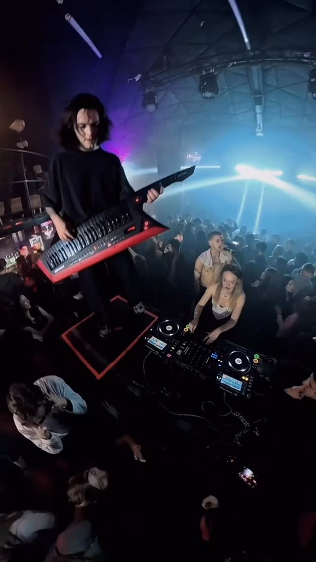 Video 7 from VNVNC