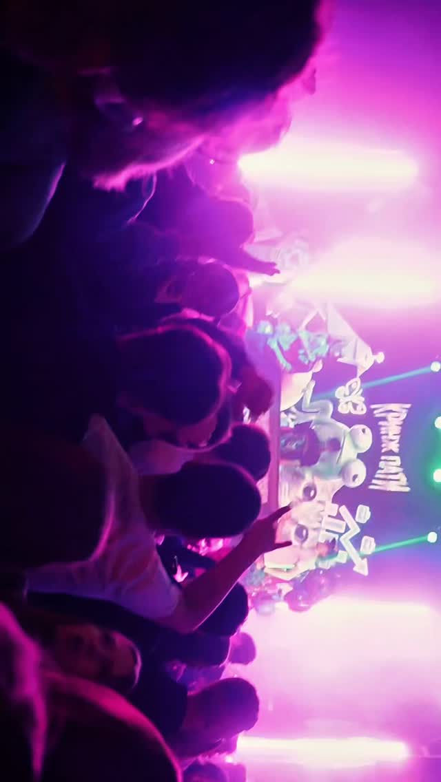 Video 3 from VNVNC