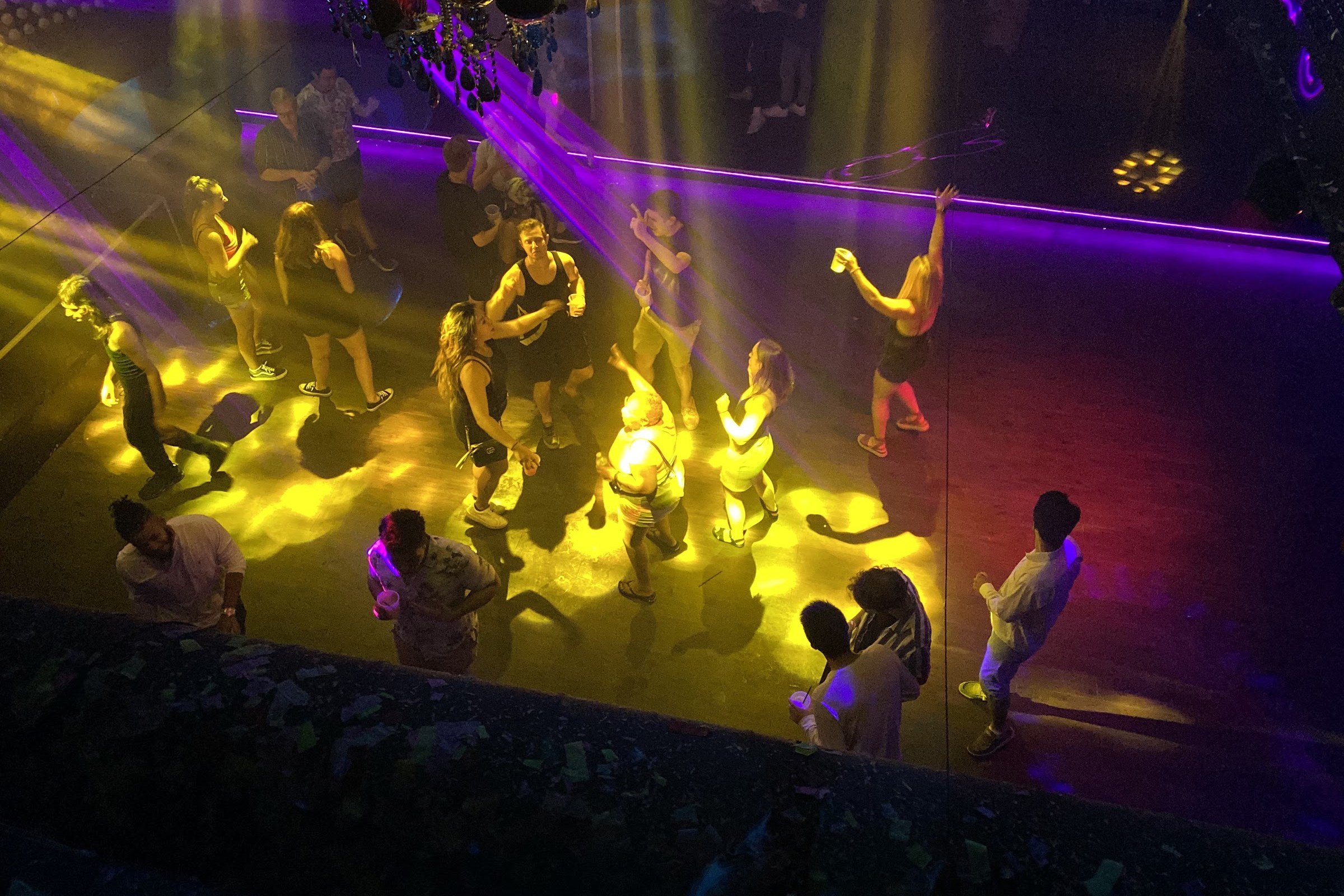 Voyeur, a night club in Philadelphia, USA — photo 4