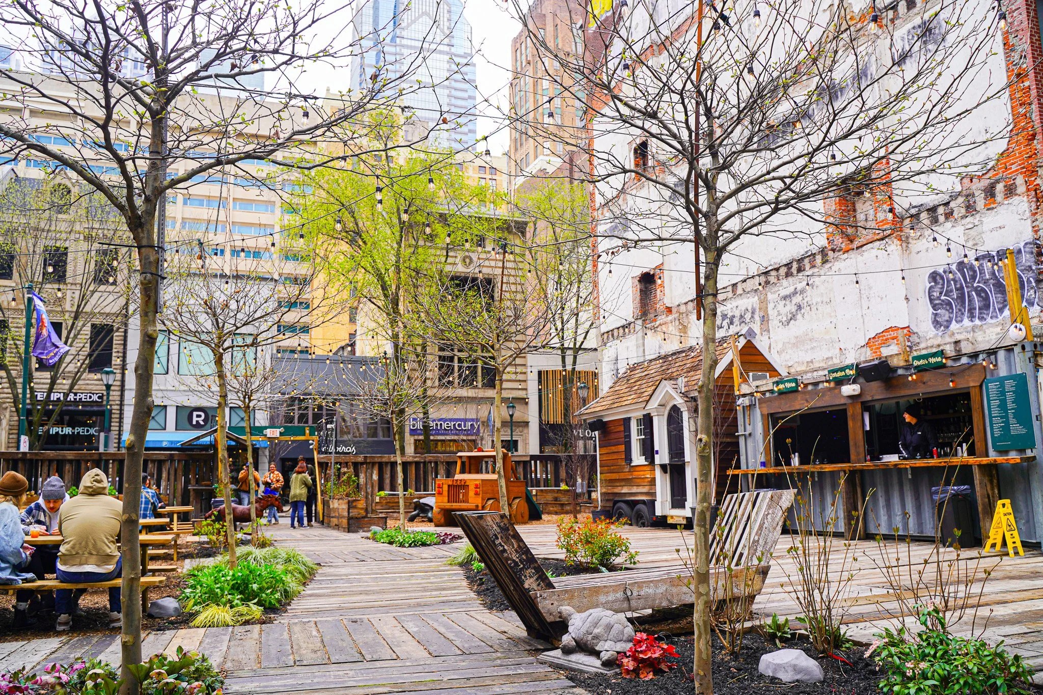 Walnut Garden, a beer garden in Philadelphia, USA — photo 4