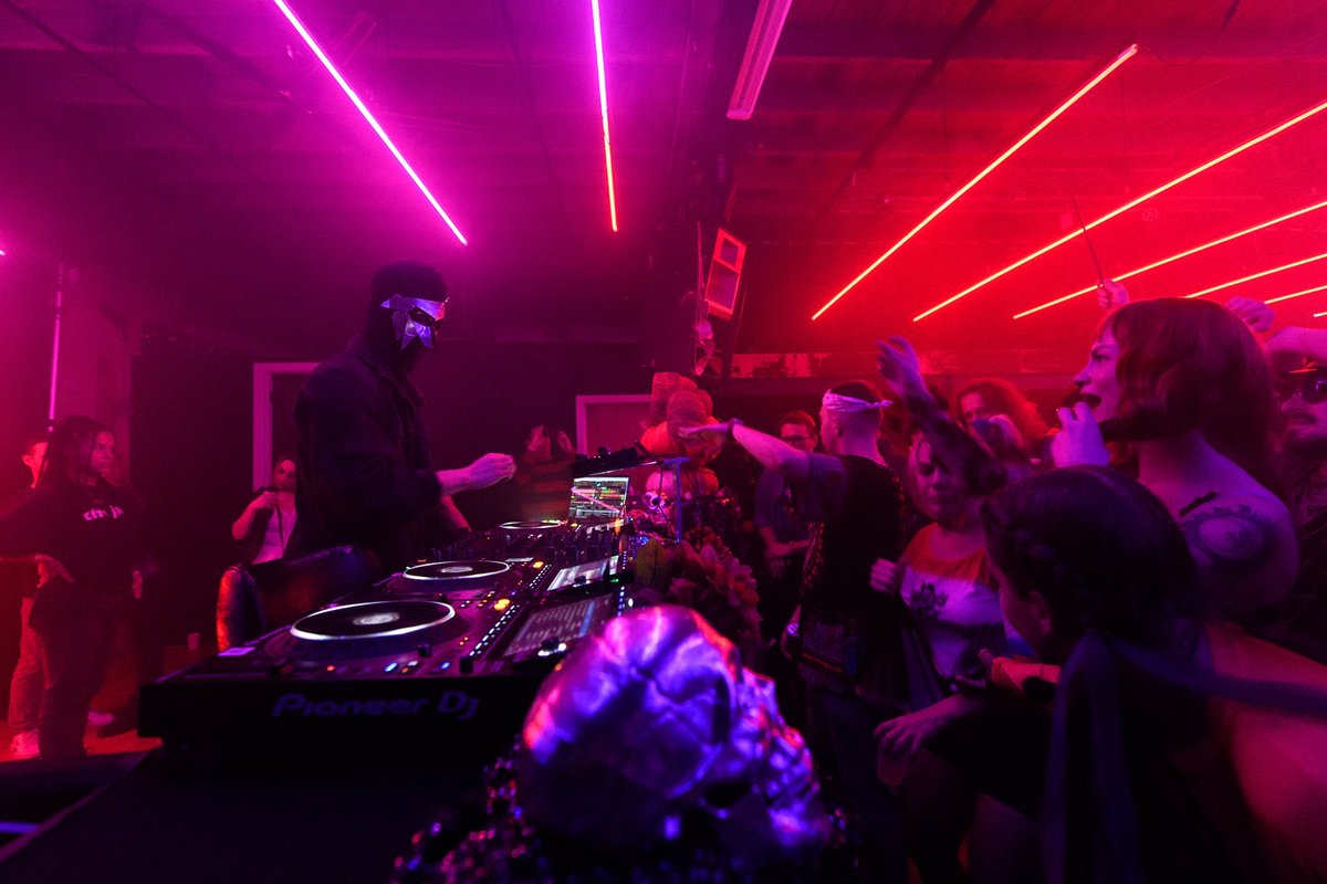 Warehouse on Watts, a night club in Philadelphia, USA — photo 4