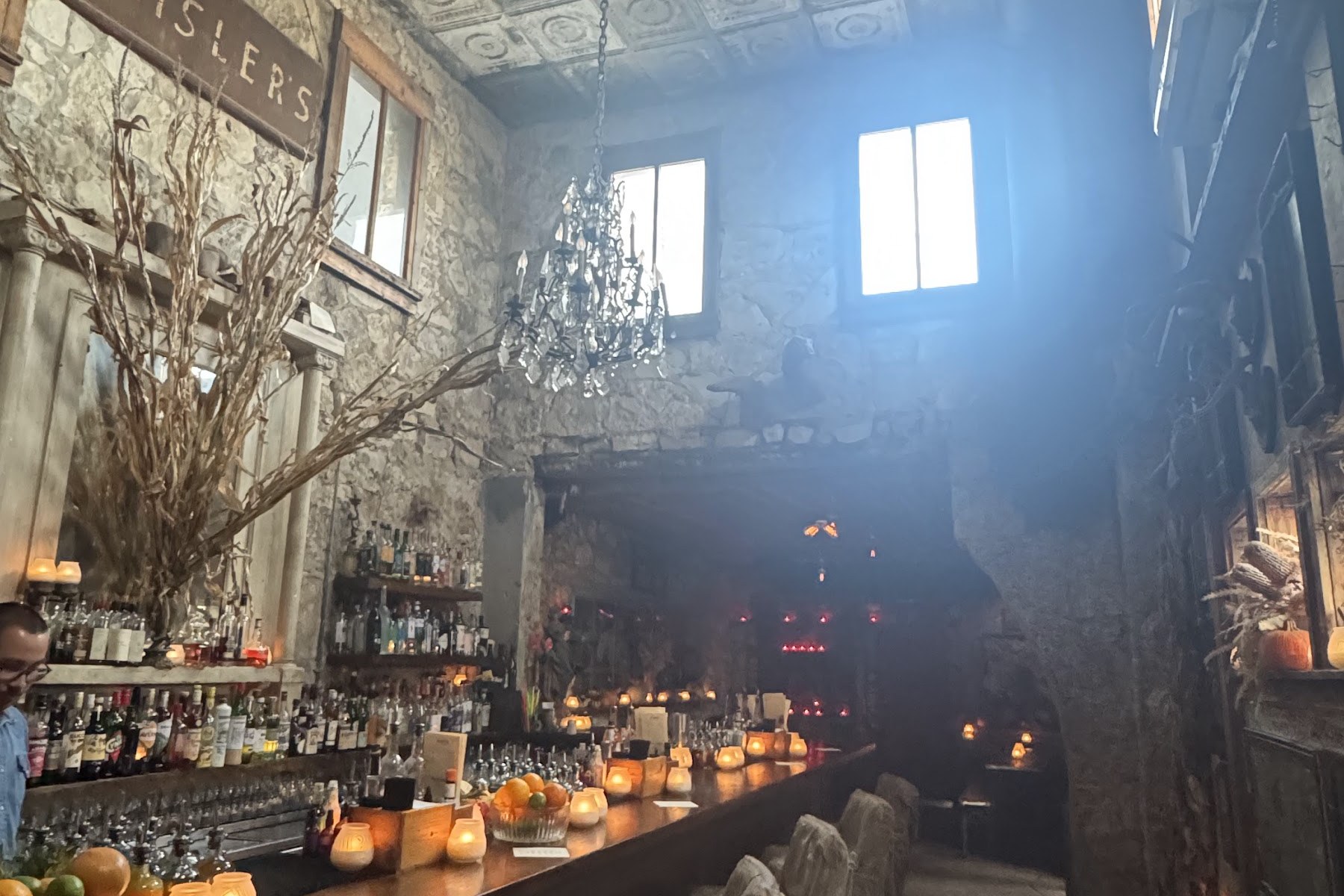 Whisler's, a bar in Austin, USA — photo 4