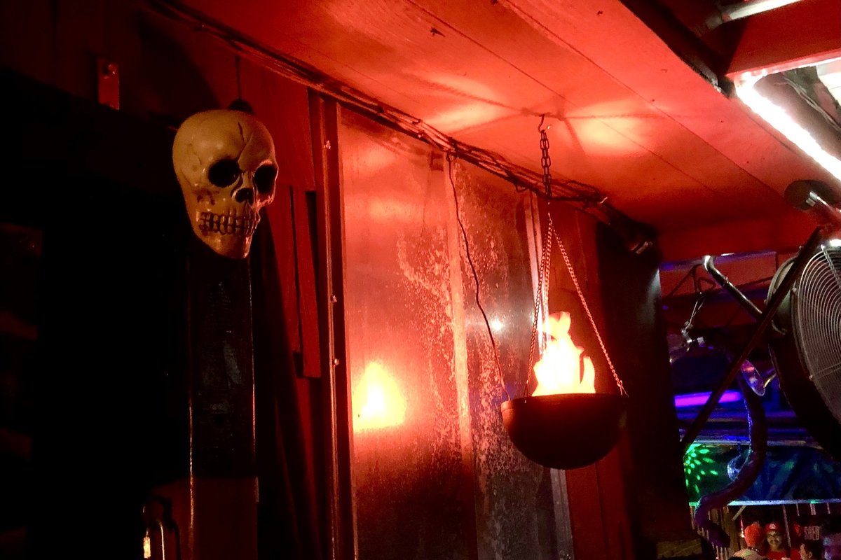 Woodshed Bar, a bar in Charlotte, USA — photo 4